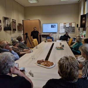 Robert i Mateusz uczą kadrowania i filmowania